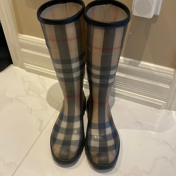 Burberry Rainboots -  size 37 - Picture 2 of 8